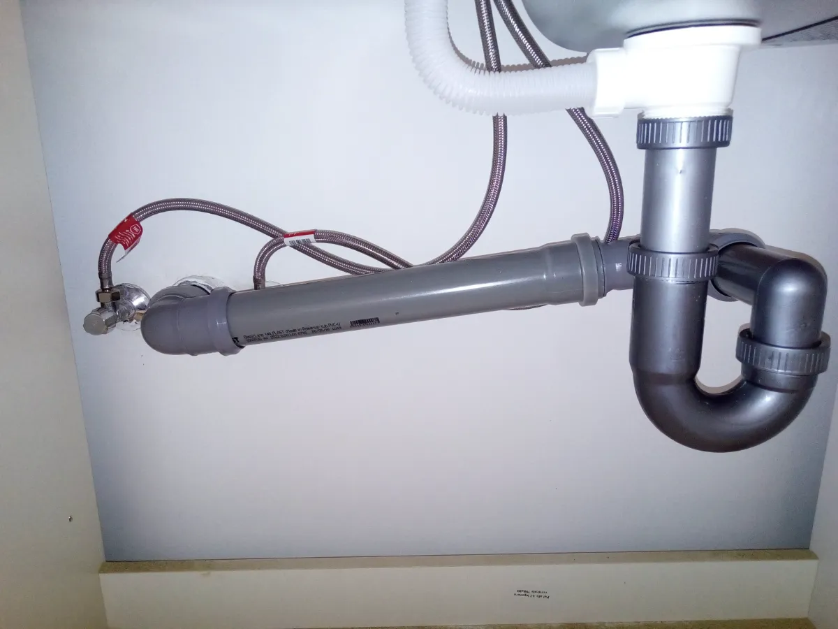 Scurgere reparată la chiuveta din bucătărie